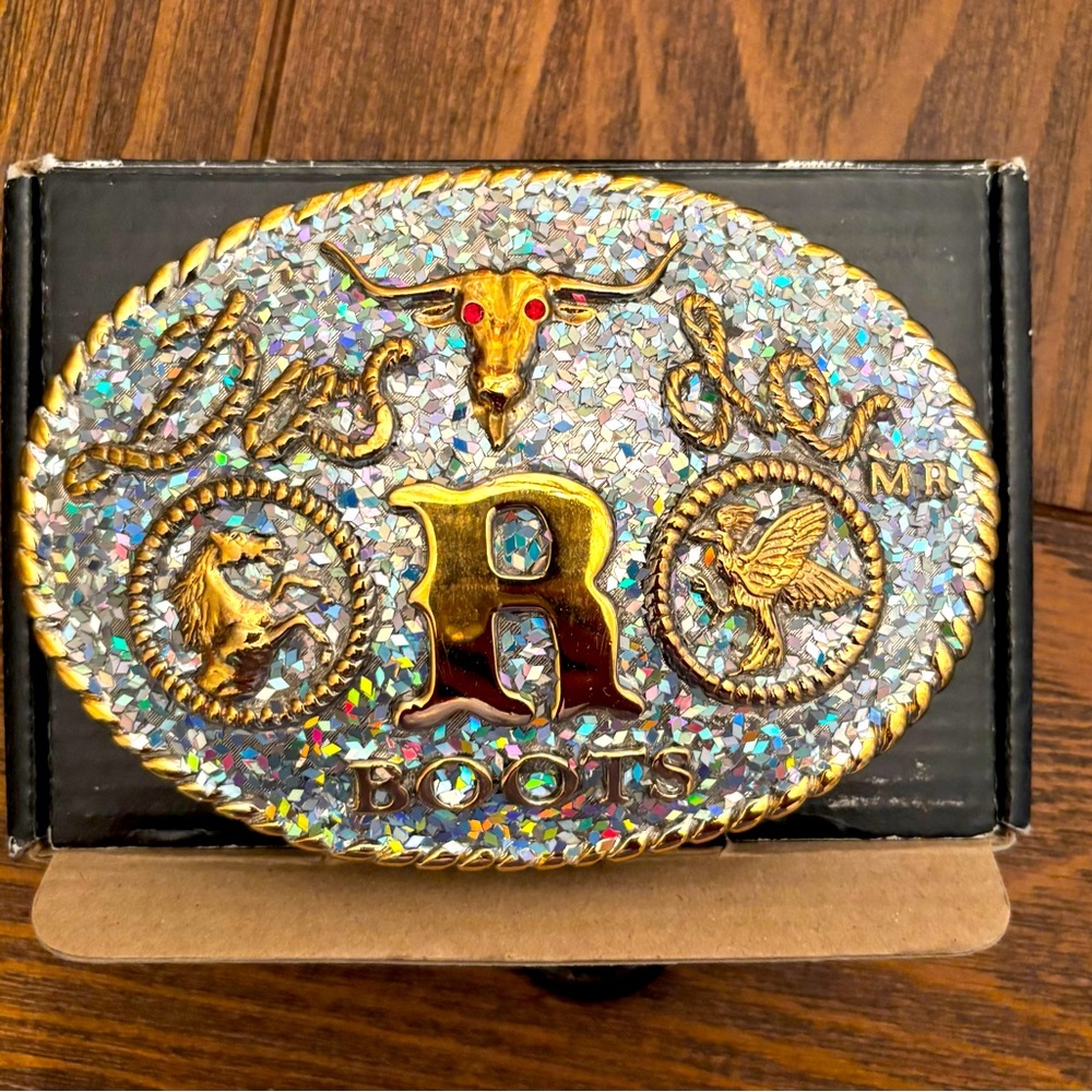 DOS DE ORO BOOTS -24K GOLD PLATED BELT BUCKLE LTD ED
New with box
